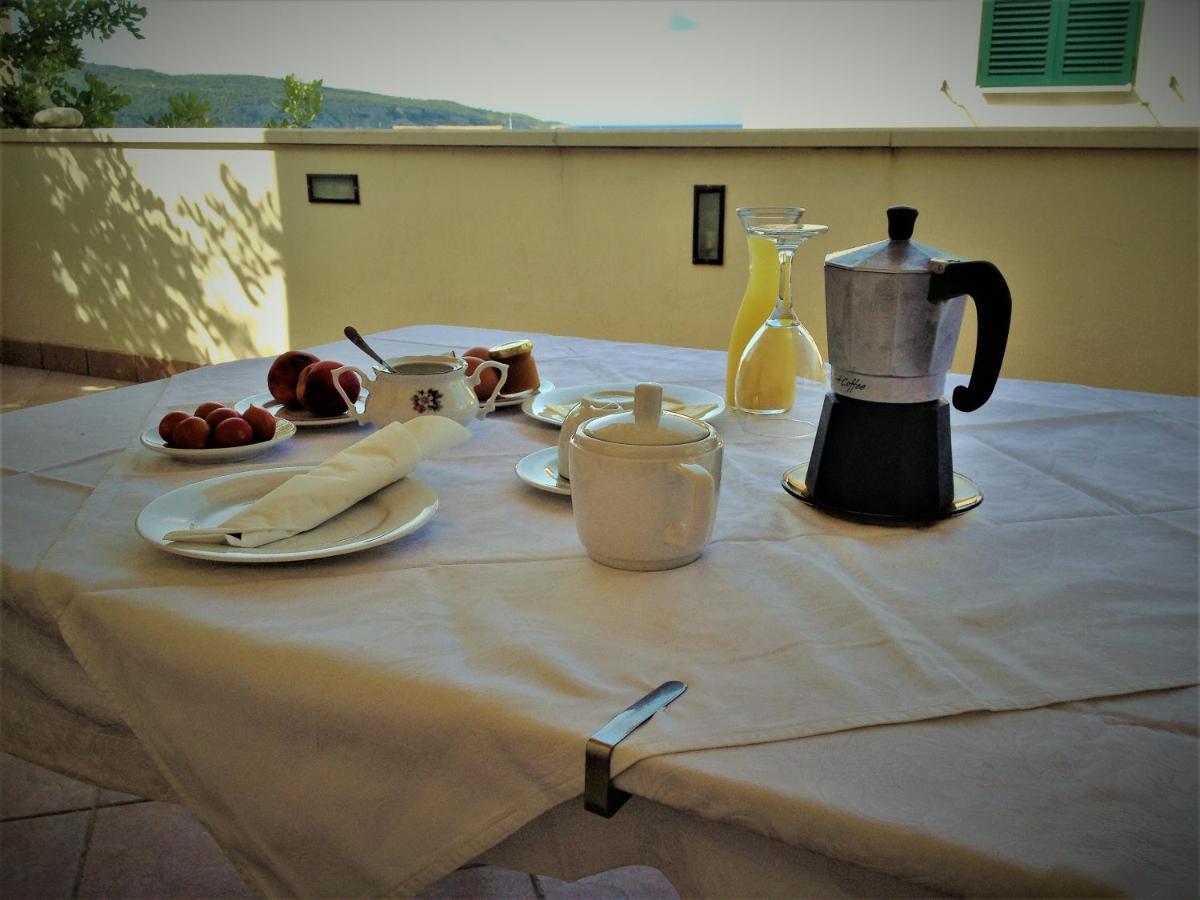 Bed And Breakfast Blue In Blue Komiža Extérieur photo